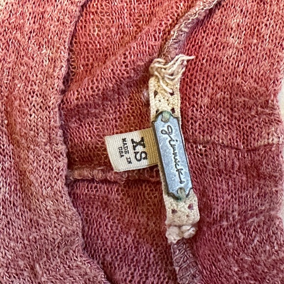 GIMMICKS BY BKE, BUCKLE Jeans Pink Mauve Washed Knit Lace Long Sleeve Top Sz XS - Picture 13 of 16